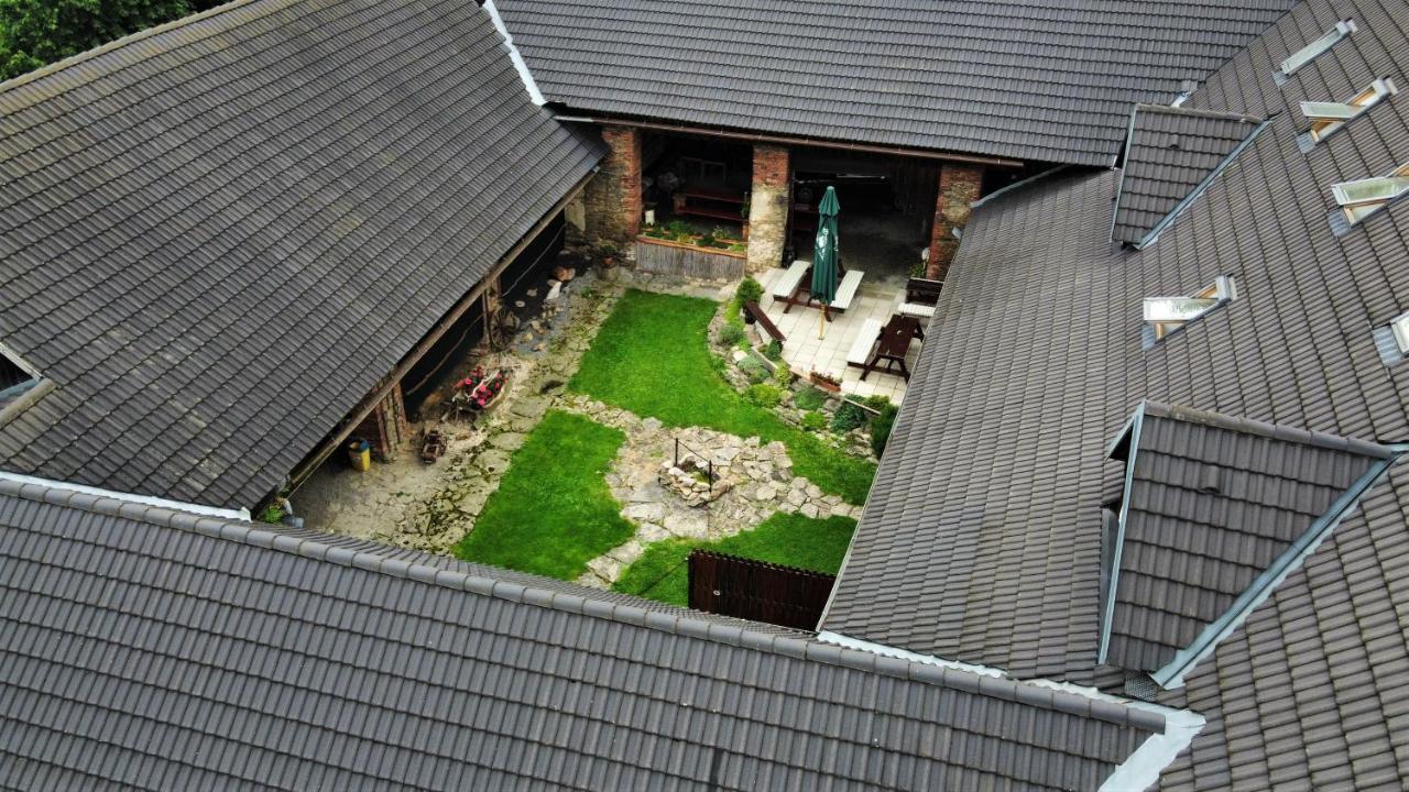 Penzion U Dvojice Nove Mesto na Morave Buitenkant foto