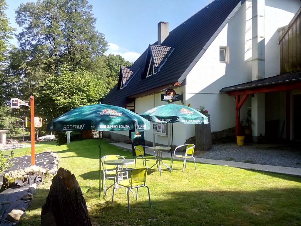 Penzion U Dvojice Nove Mesto na Morave Buitenkant foto